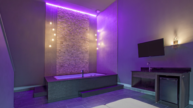 Axis hotel deals